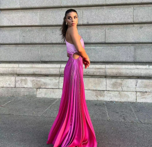Karolina - Plisowana sukienka maxi na jedno ramię