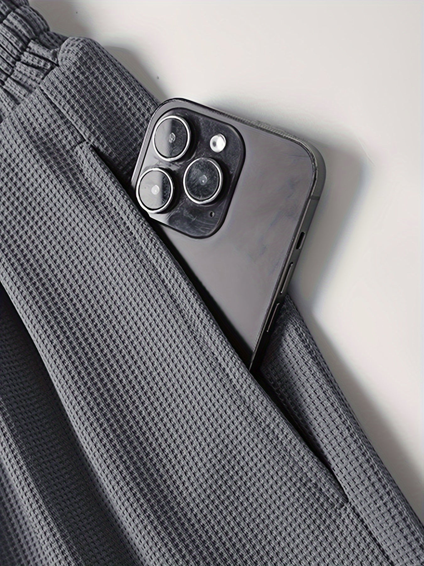 Noah – Relaxed Short-Sleeve Top & Drawstring Shorts Set