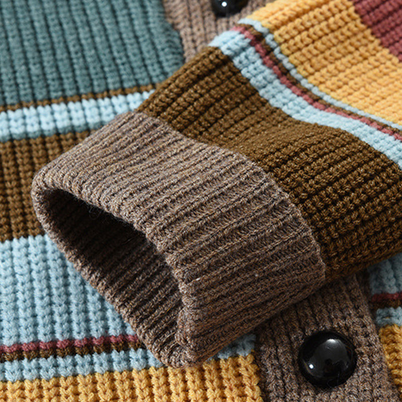 Filip – Męski Kardigan Dzianinowy w Kolorowe Pasy Retro