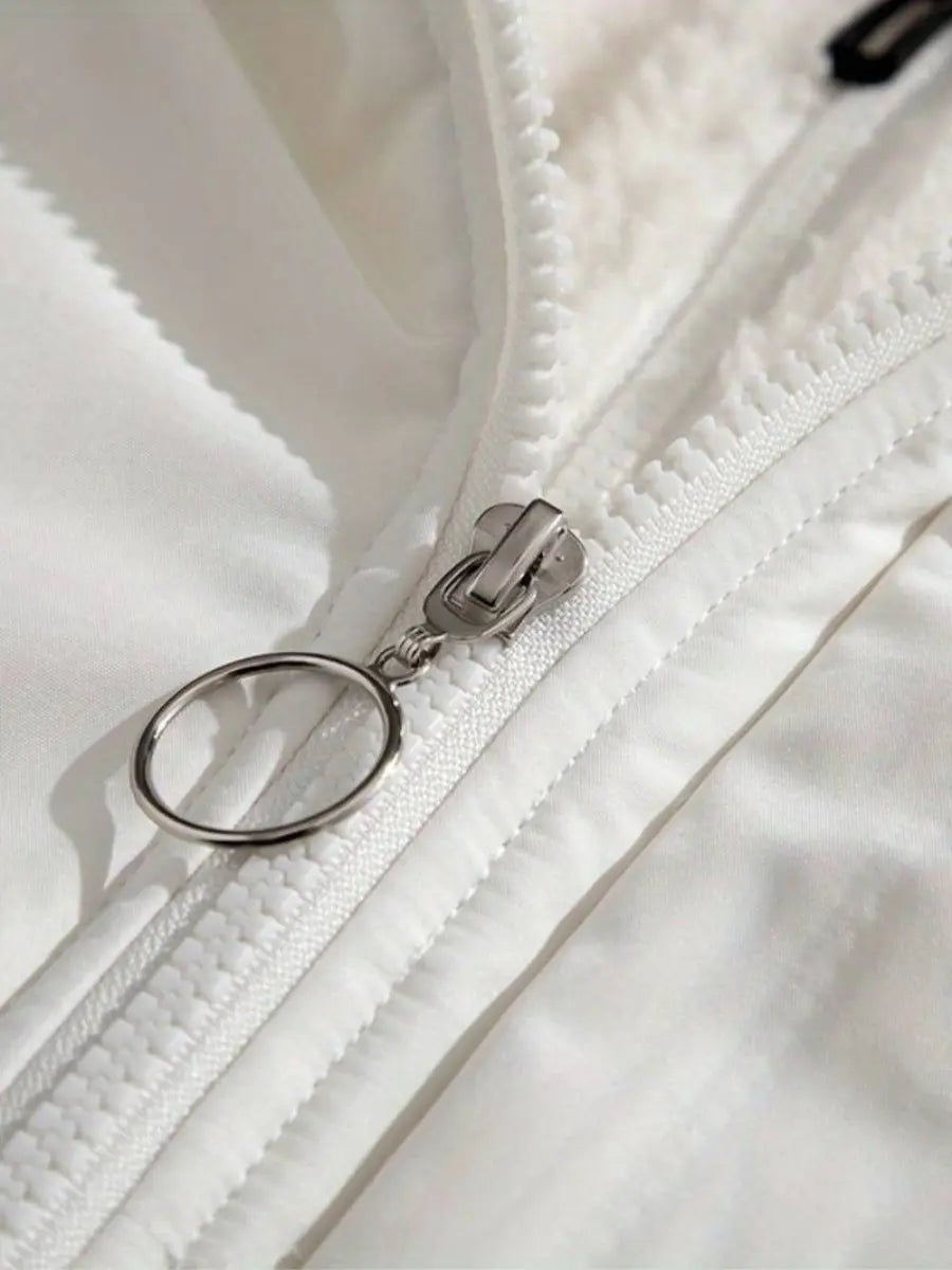 Amelia – Pikowana kurtka damska z kapturem i miękkim futerkiem