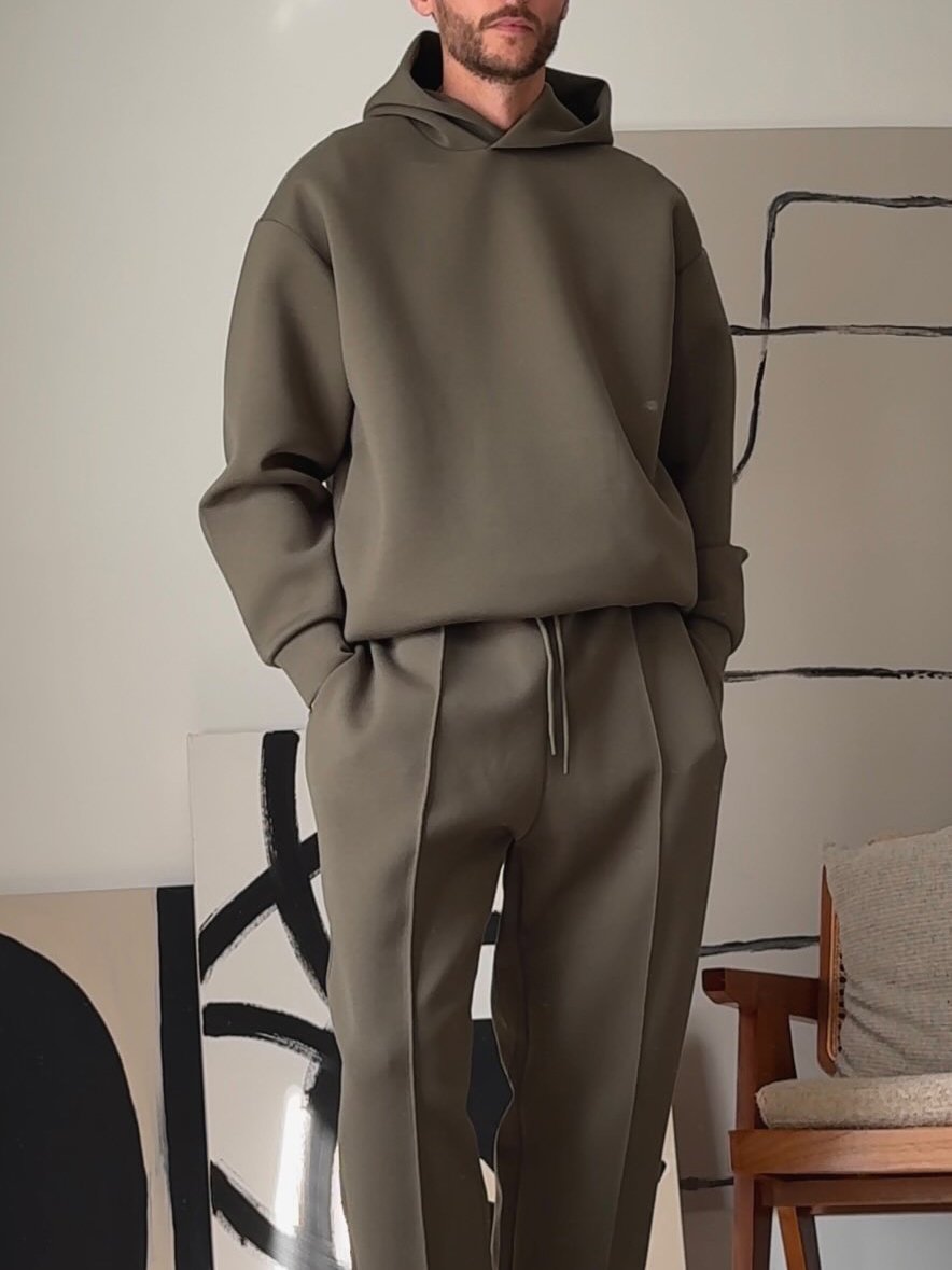 Leo – Relaxed Fit Minimalist Hoodie & Tapered Trousers Set for Men
