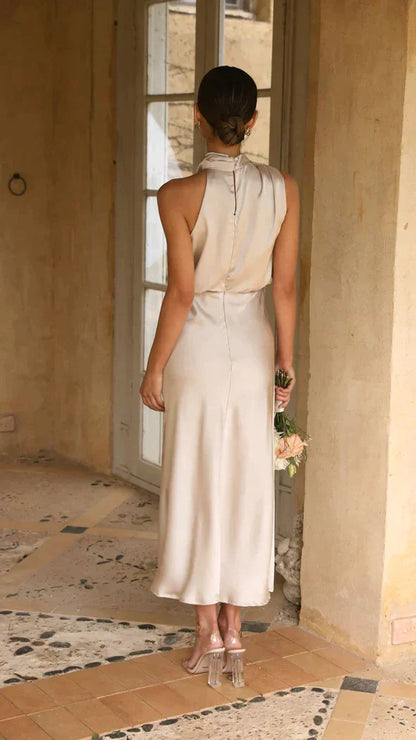 Gabriella | Delikatna i elegancka sukienka midi