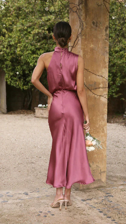 Gabriella | Delikatna i elegancka sukienka midi
