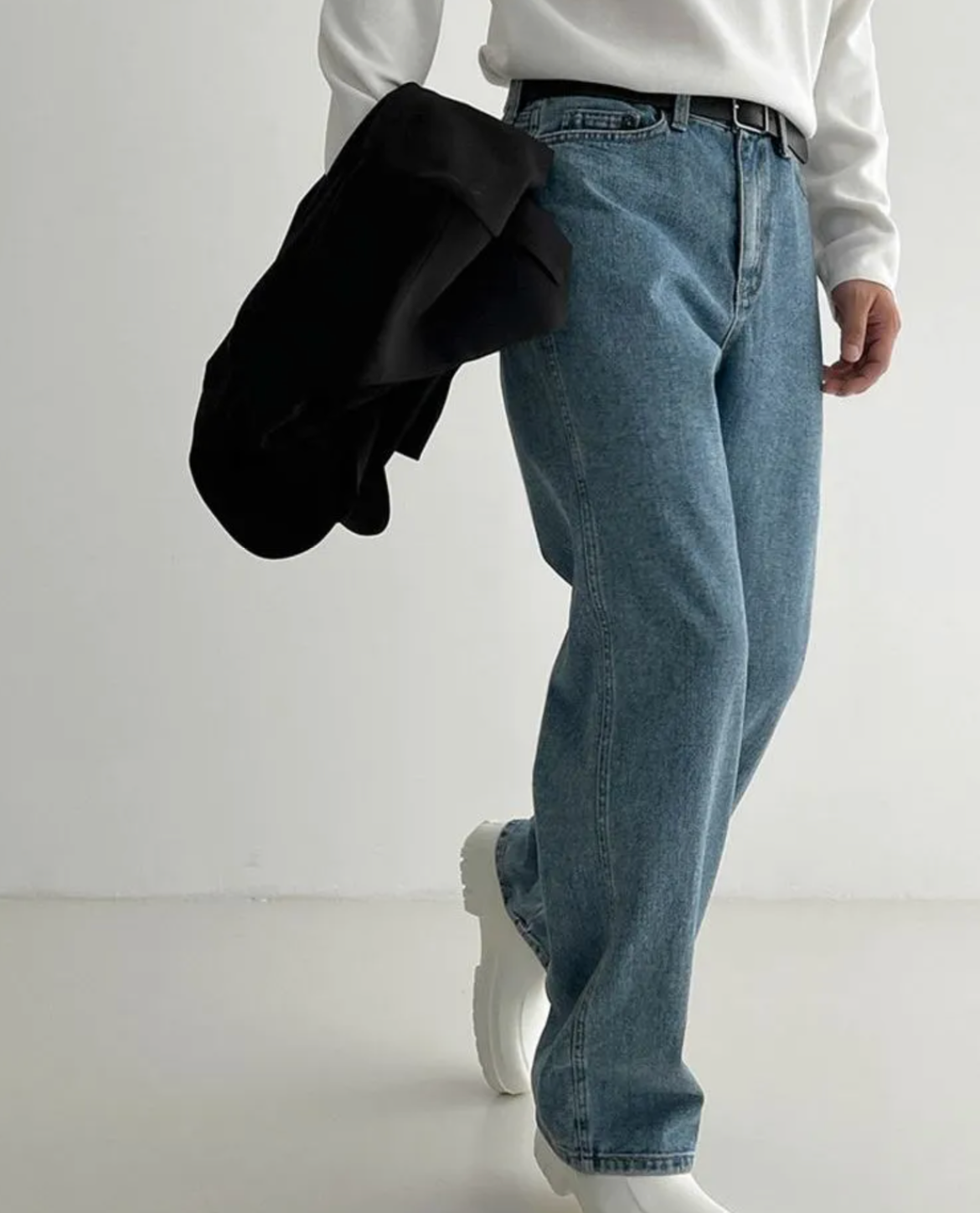 Adrian – Luźne Jeansy Męskie o Prostej Nodzie