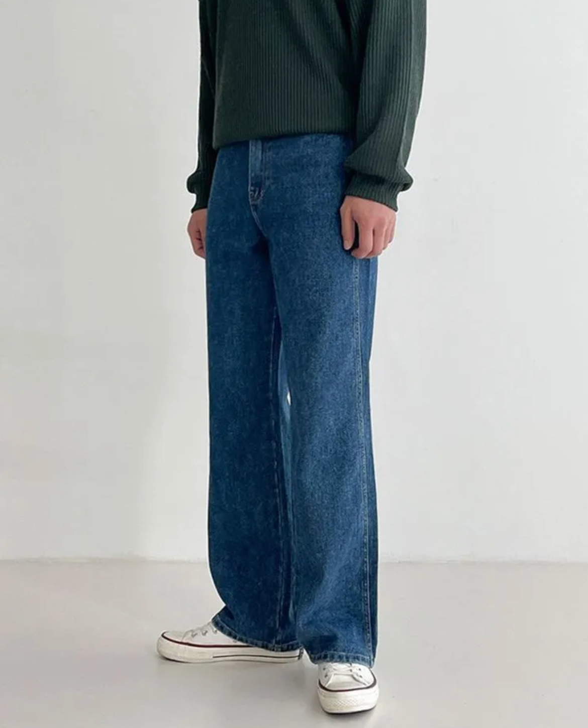 Adrian – Luźne Jeansy Męskie o Prostej Nodzie