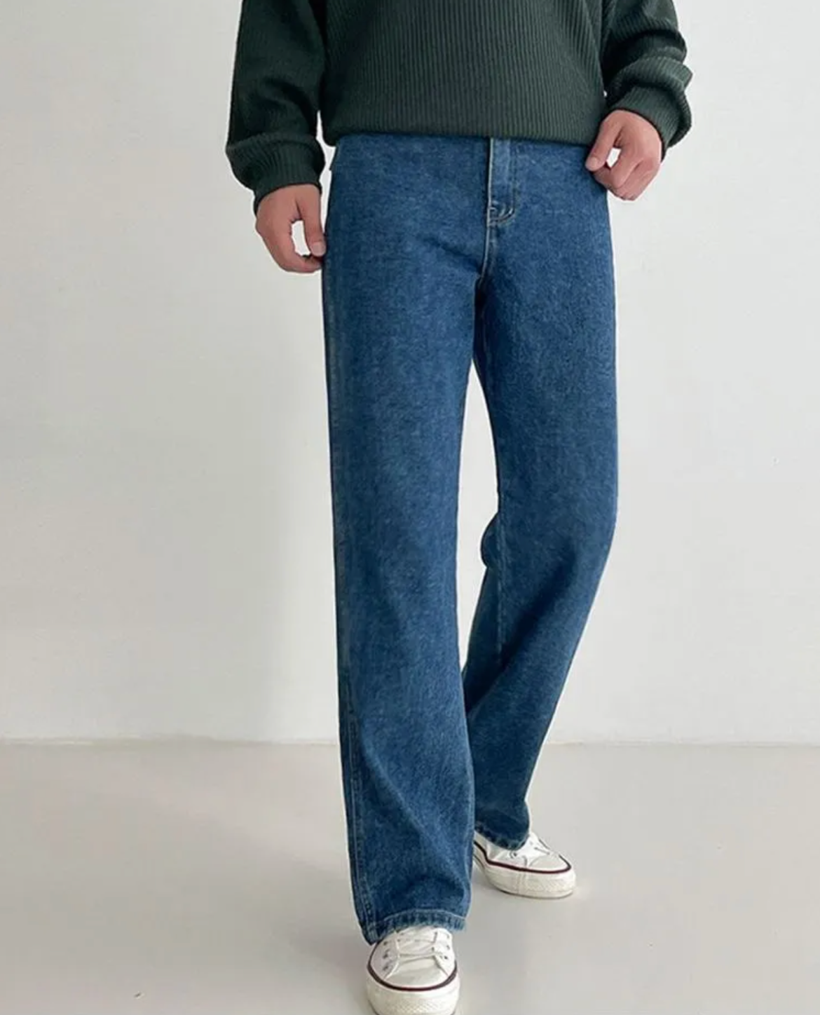 Adrian – Luźne Jeansy Męskie o Prostej Nodzie
