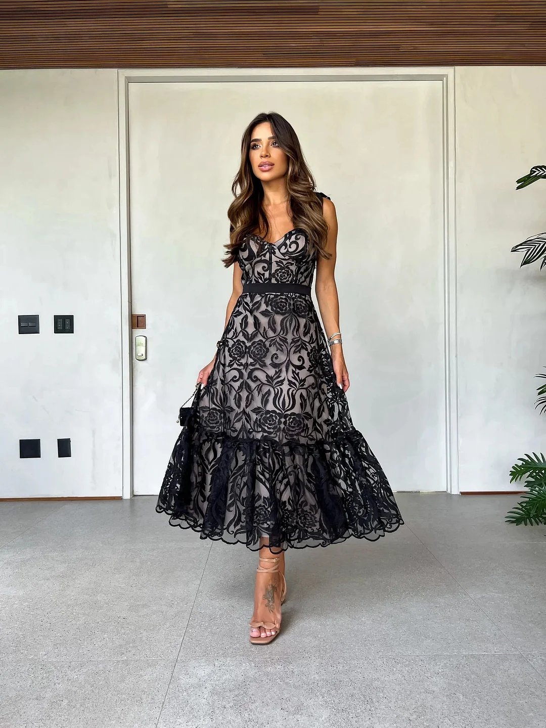 Luciana - Vestido midi de encaje con lazos