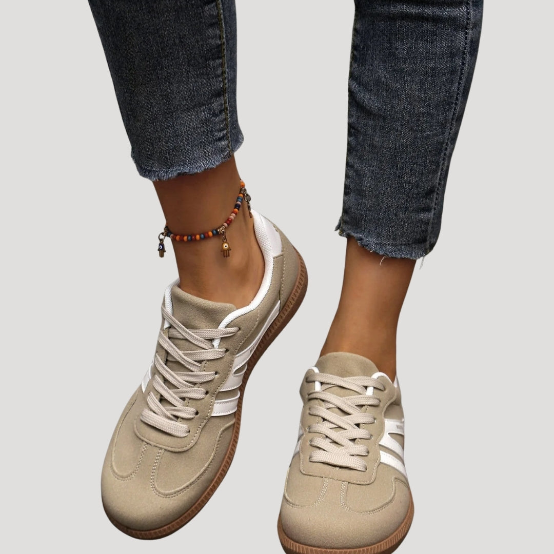 Karolina – Stylowe sneakersy na co dzień
