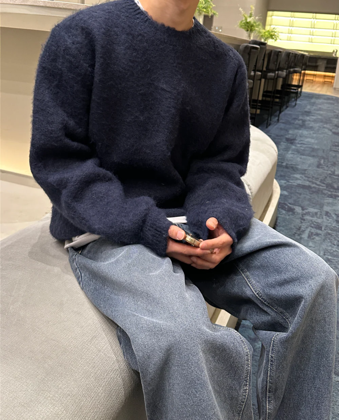 Andrés – Miękki Sweter Męski o Luźnym Kroju