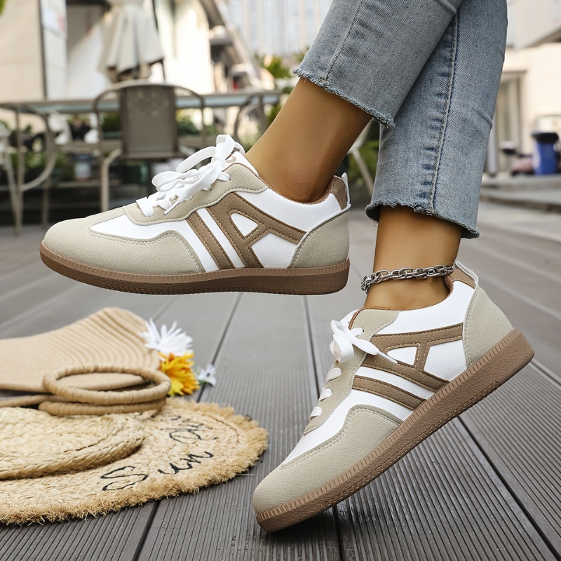 Katarzyna – Sneakersy damskie casual z zamszowymi wstawkami