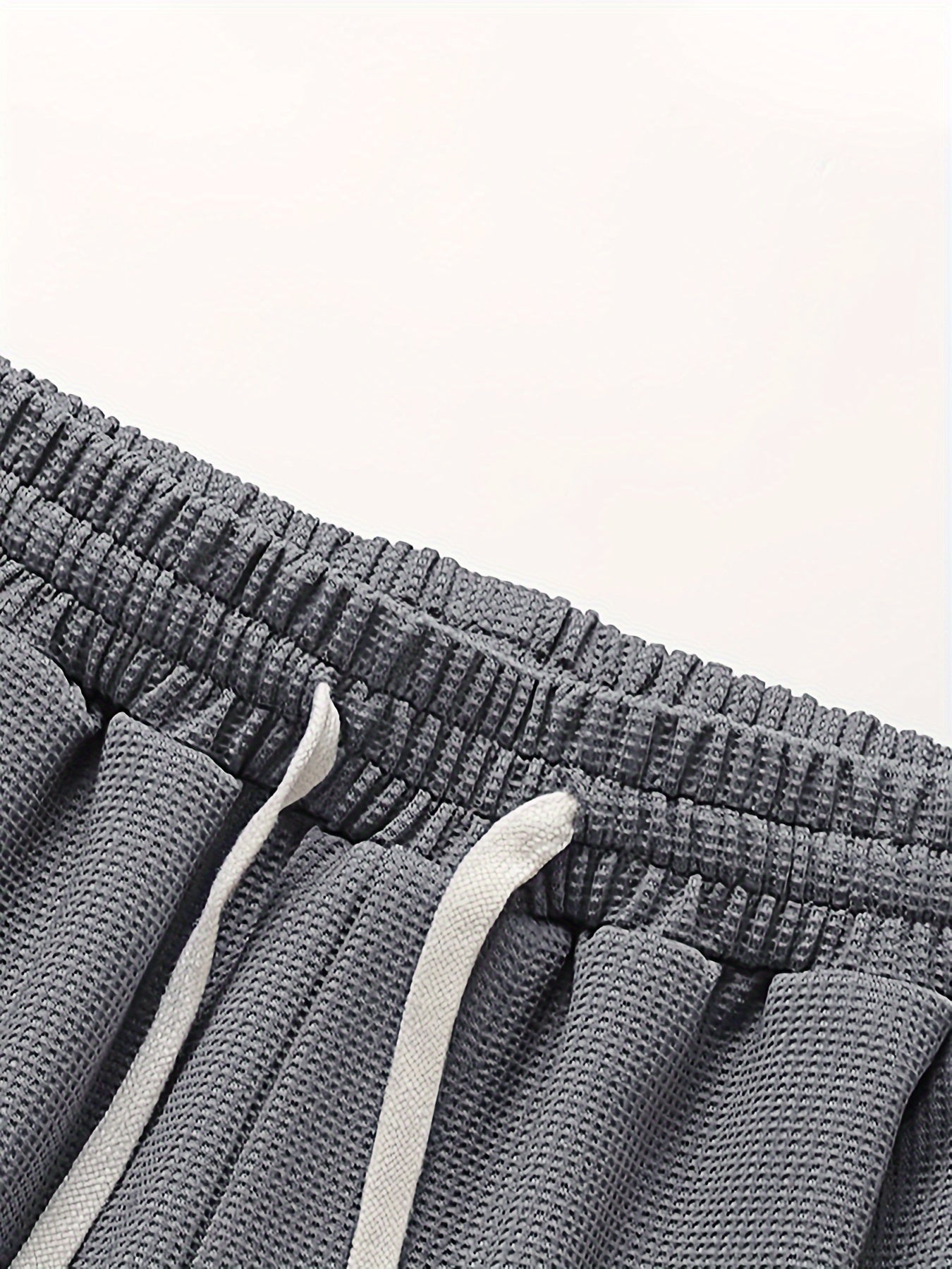 Noah – Relaxed Short-Sleeve Top & Drawstring Shorts Set