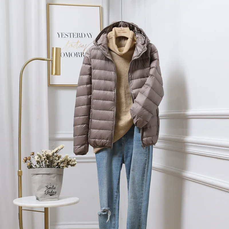 Elena – Lekka Pikowana Kurtka z Kapturem Damska