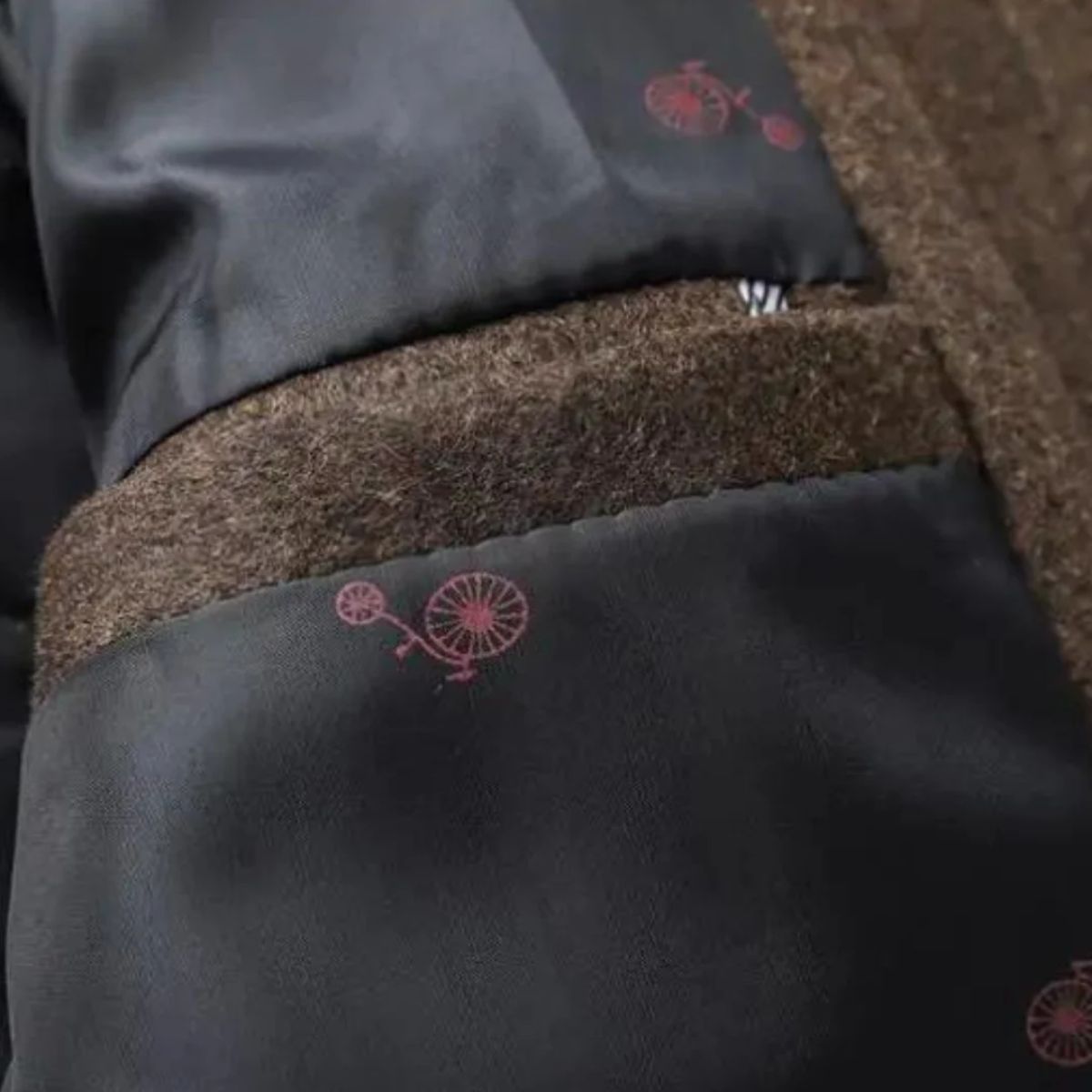 Andrés – Tailored Men’s Wool-Like Coat