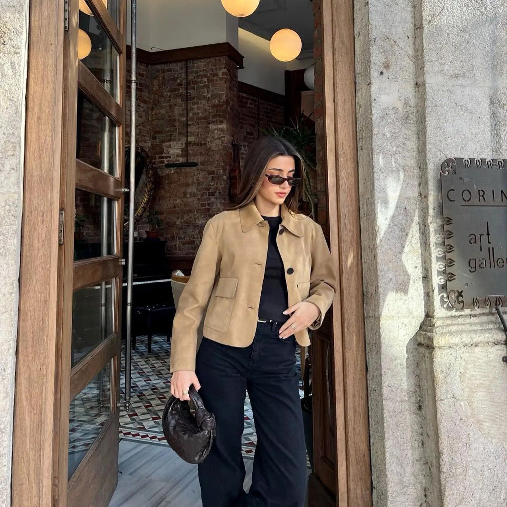 Izabela - Krótka kurtka z zamszu syntetycznego