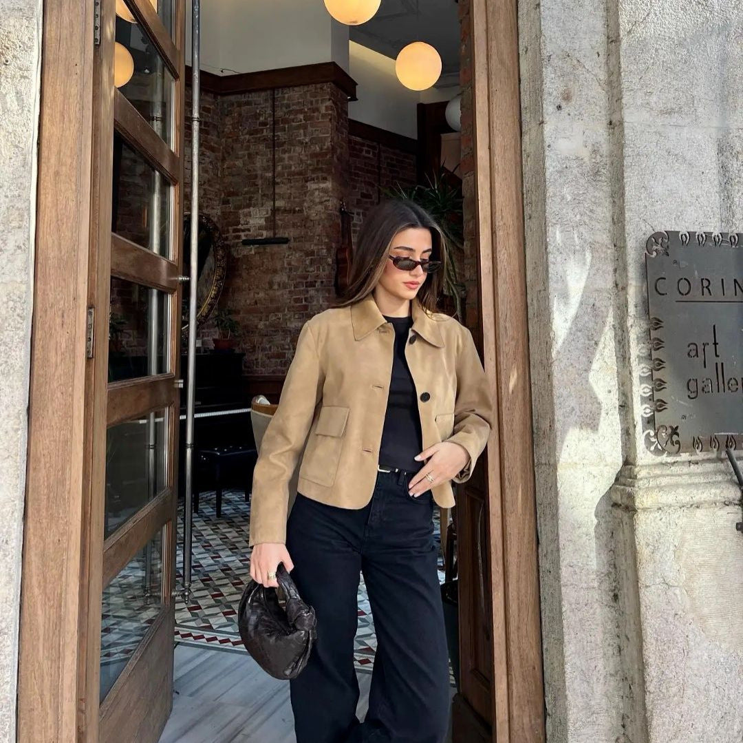 Izabela - Krótka kurtka z zamszu syntetycznego