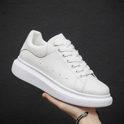 Arlo - Męskie sneakersy białe z czarną piętą