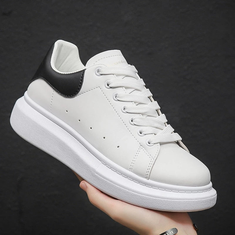 Arlo - Męskie sneakersy białe z czarną piętą
