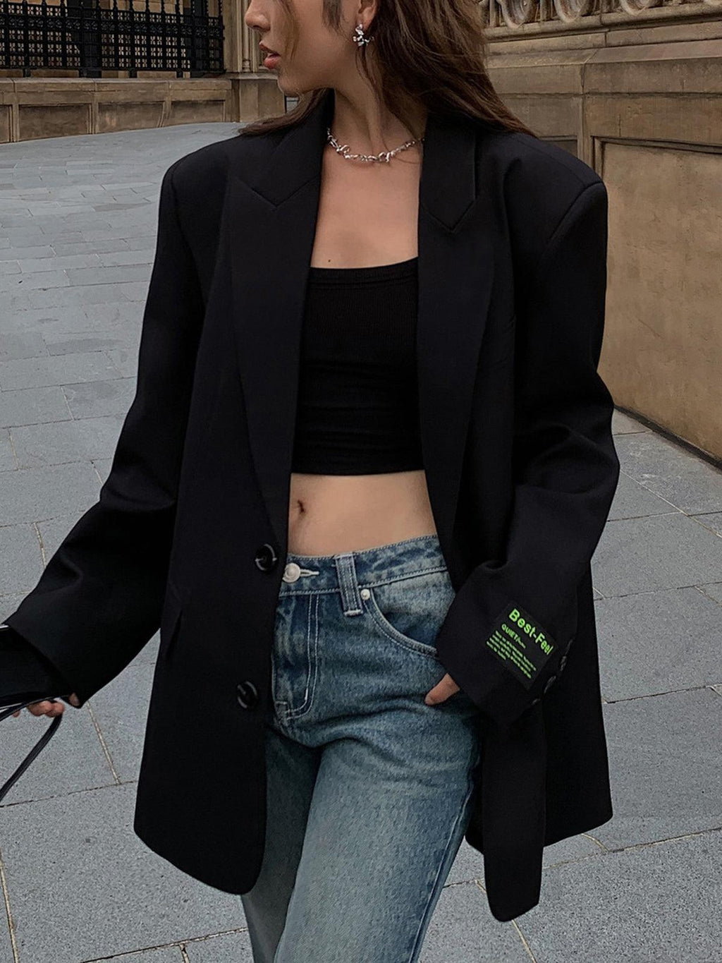 Anna – Oversize Marynarka Damska o Strukturalnym Kroju