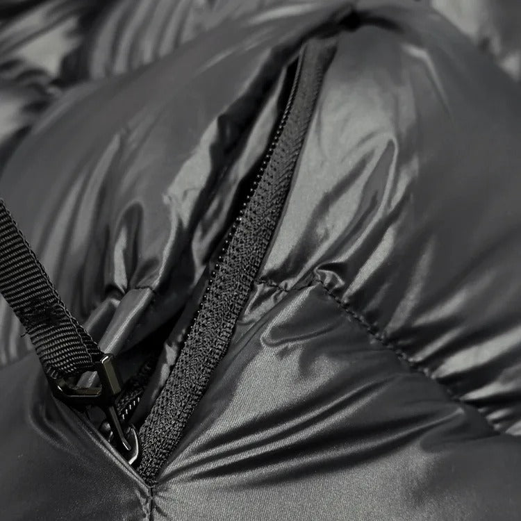 Karolina – Długa pikowana kurtka puchowa z kapturem damska