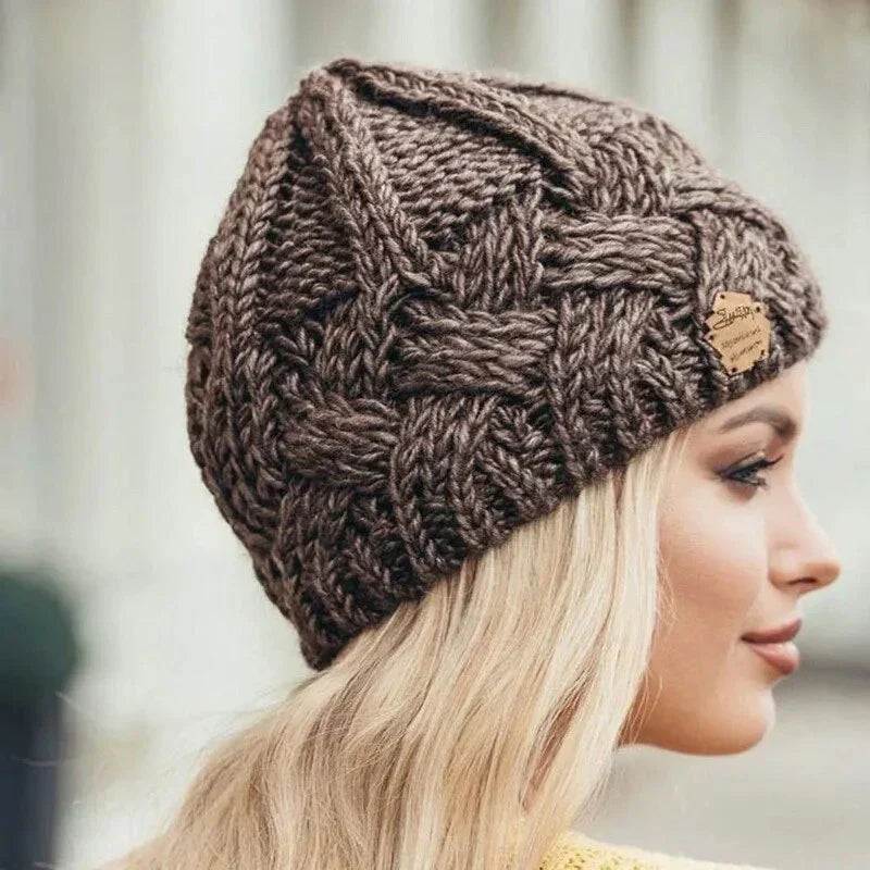 Cecilia – Chunky Knit Beanie for Women