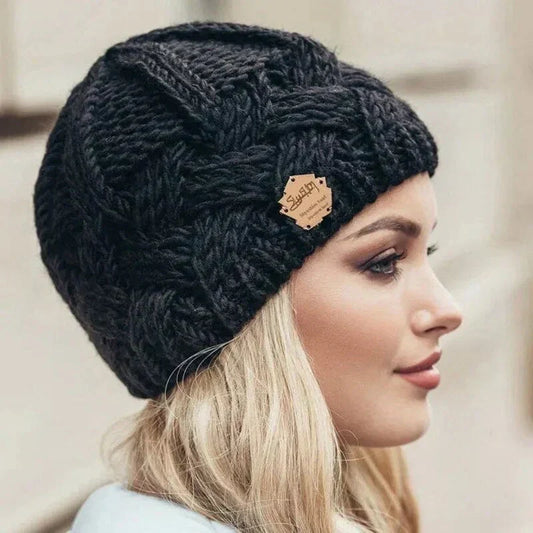 Cecilia – Chunky Knit Beanie for Women