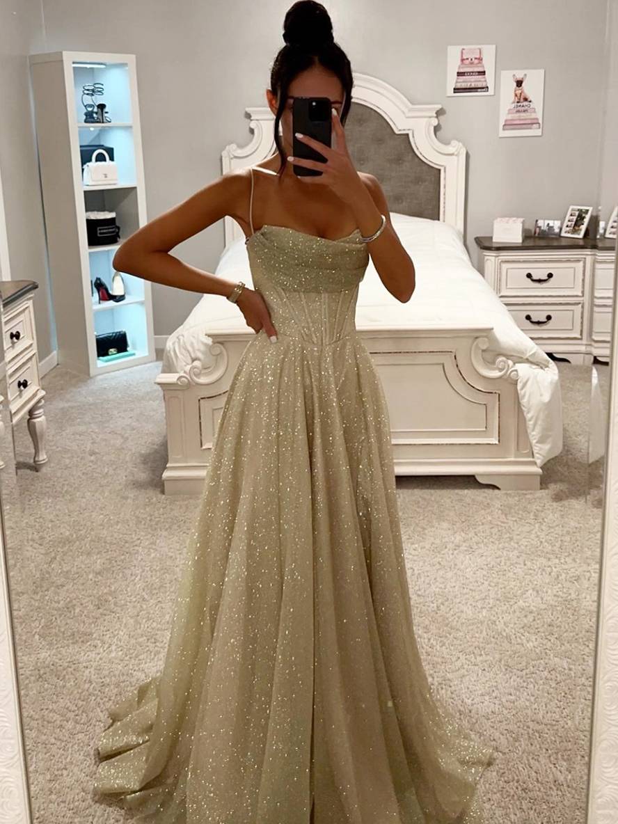 Patrycja – Wieczorowa Suknia Maxi z Cekinowym Połyskiem