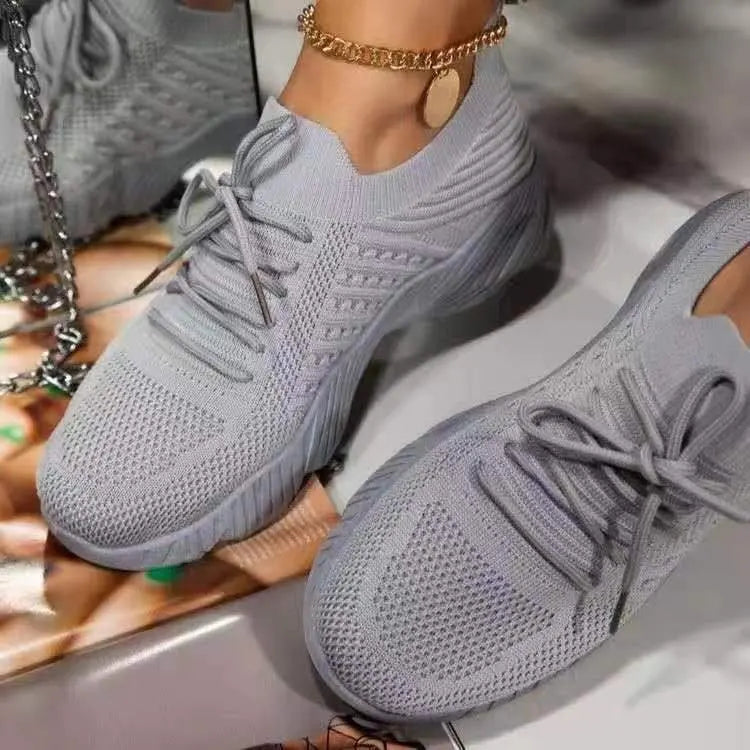 Raya – Czerwone sportowe buty damskie o oddychającej strukturze