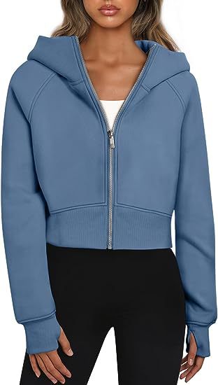 Natalia – Krótka bluza z kapturem na zamek