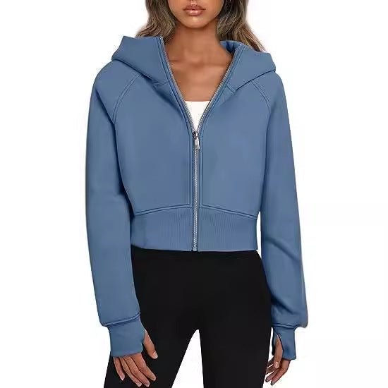 Natalia – Krótka bluza z kapturem na zamek