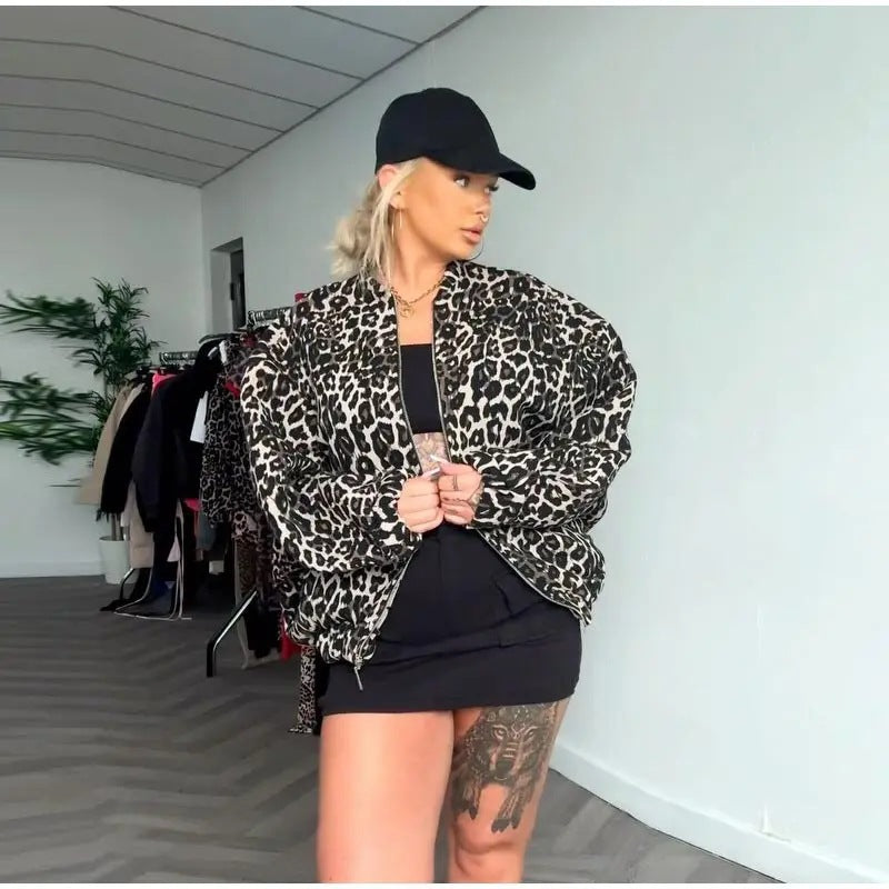 Vanessa – Kurtka w panterkę oversize