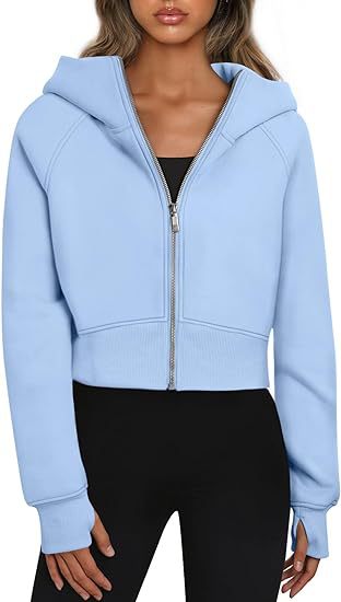 Natalia – Krótka bluza z kapturem na zamek