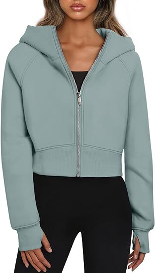 Natalia – Krótka bluza z kapturem na zamek