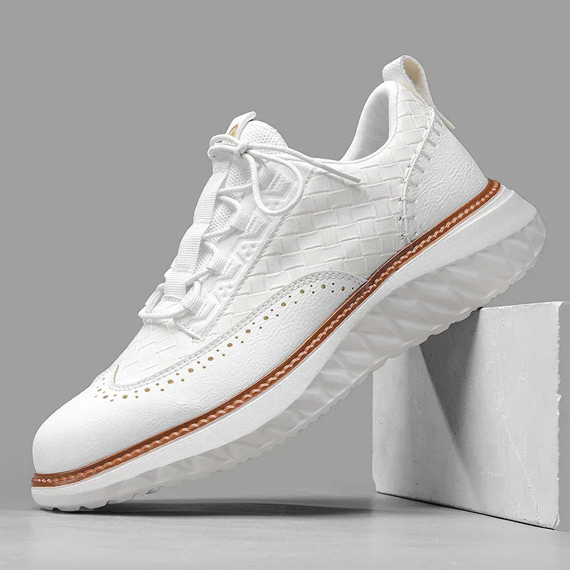 Leo – Textured Performance Lace-Up Trainer
