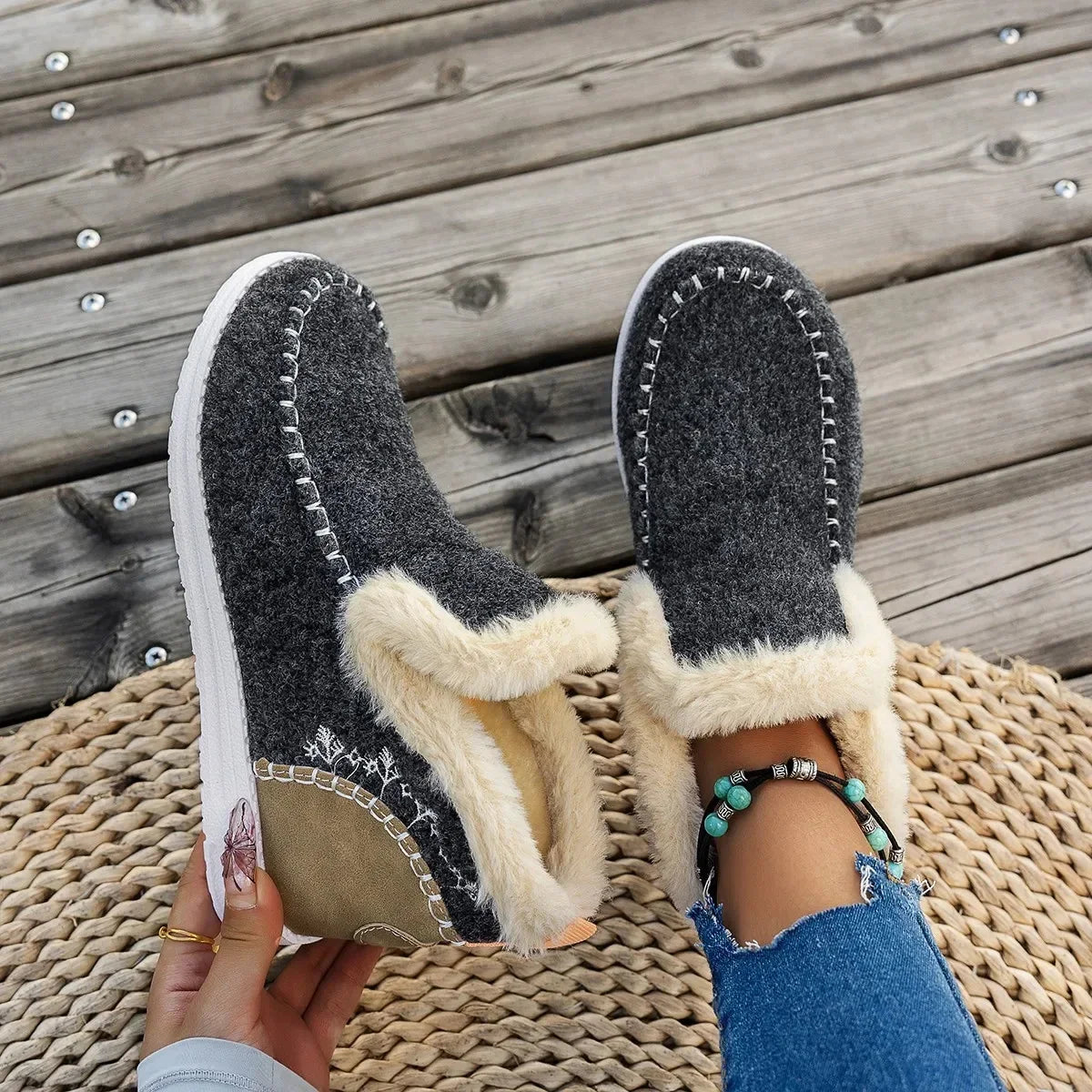 Mira – Ocieplane buty domowe