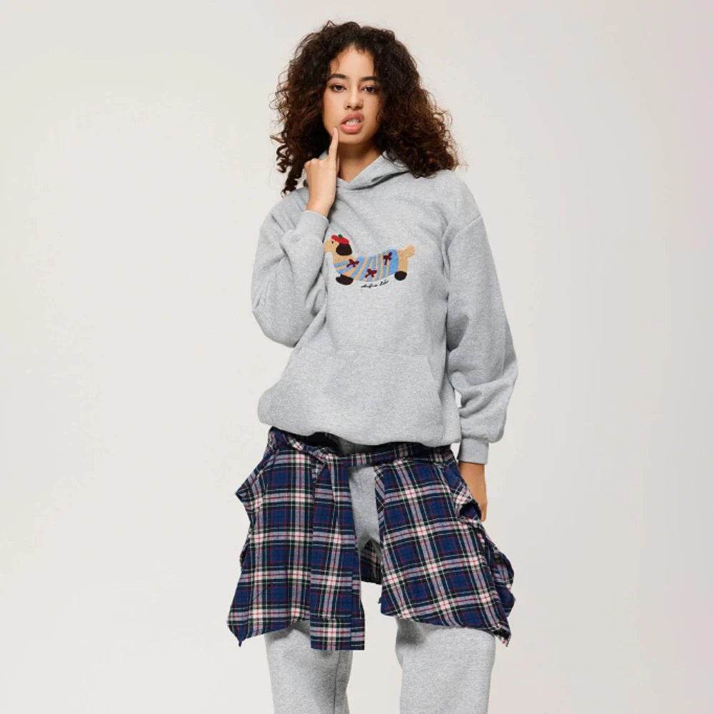 Tomek – Bluza Damska z Kapturem i Haftowanym Motywem Jamnika