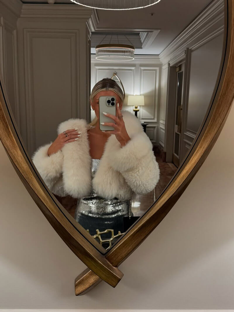 Isabella – Luksusowy Płaszcz z Sztucznego Futra z Kapturem Damski