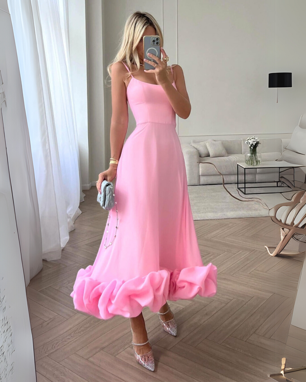 Kinga – Suknia Wieczorowa z Falbanami