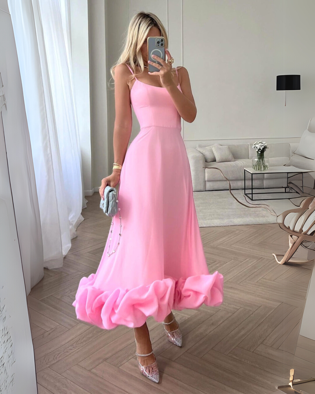 Kinga – Suknia Wieczorowa z Falbanami