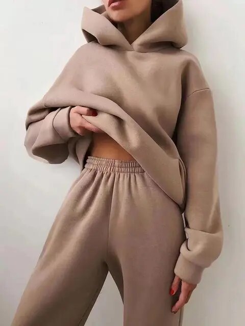 Luna – Minimalist Hoodie & Jogger Lounge Set for Women