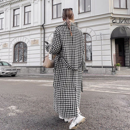 Patrycja – Damski Płaszcz w Pepitkę Oversize
