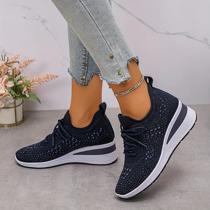 Elisa – Białe sneakersy damskie z kryształkami