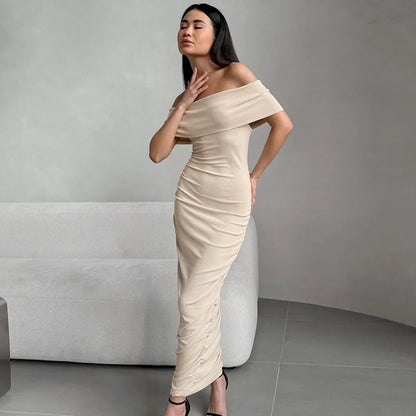 Selena - Dopasowana sukienka maxi z odkrytymi ramionami