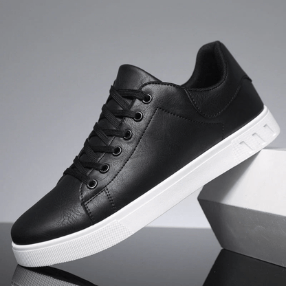 Luca – Klasyczne czarne sneakersy unisex