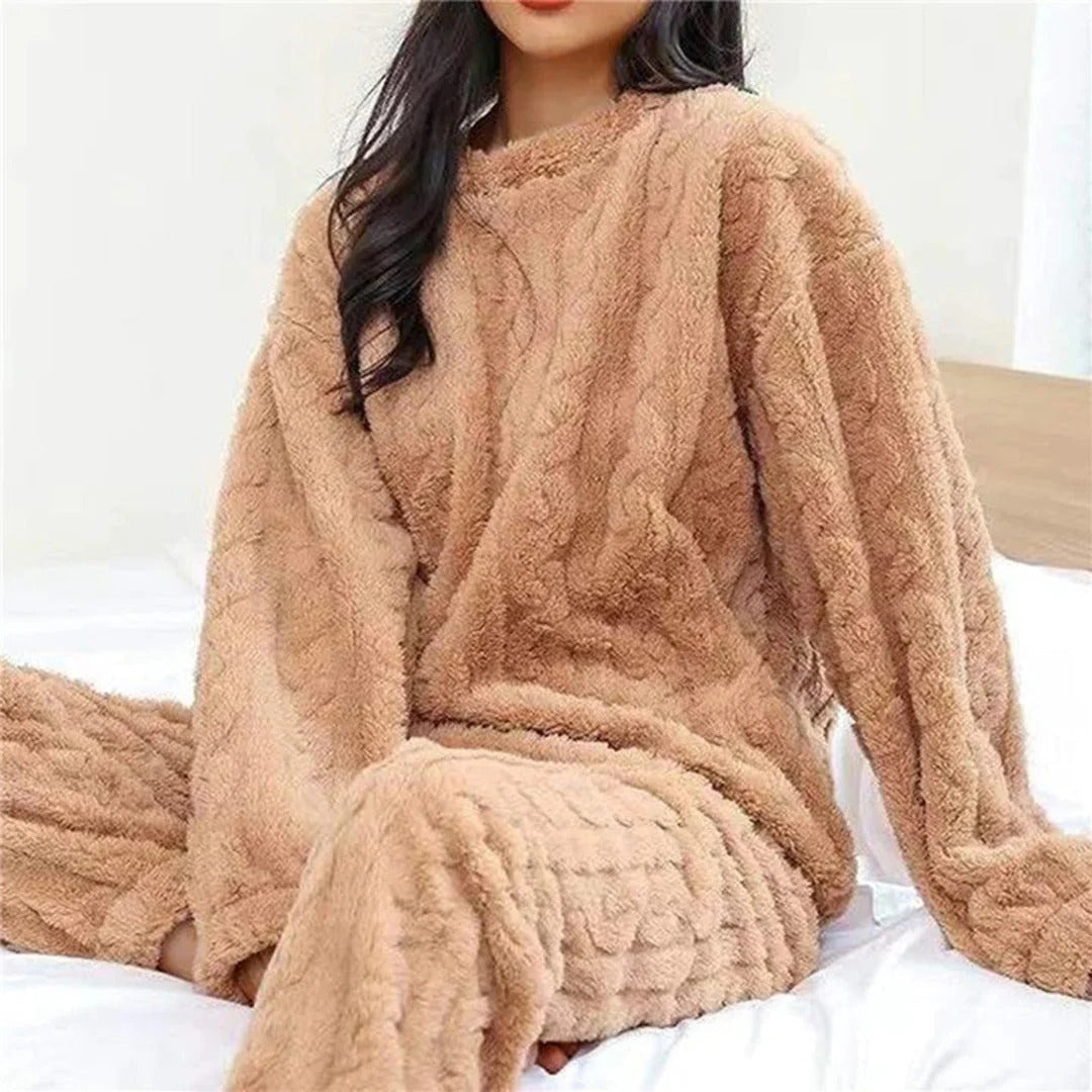 Amelia – Cashmere-Feel Plush Lounge Set for Women